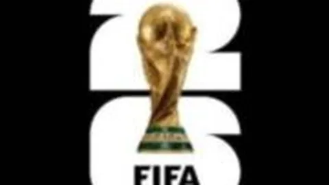 何岳基勇摘67公斤举重男子金牌双冠荣耀